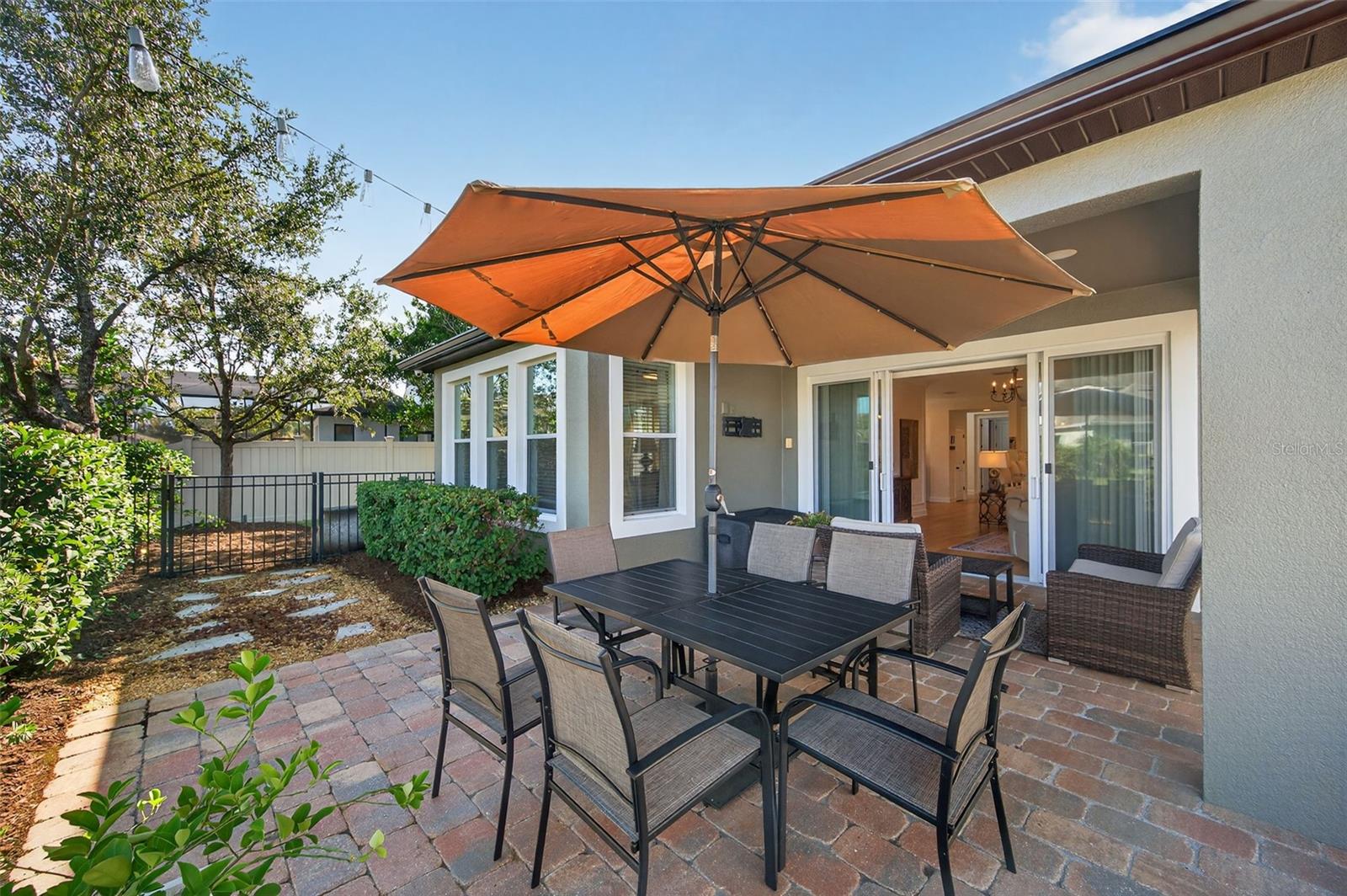 Listing photo id 49 for 3970 Aldea Way