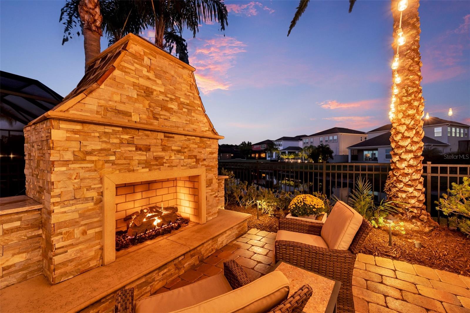 Listing photo id 75 for 3970 Aldea Way