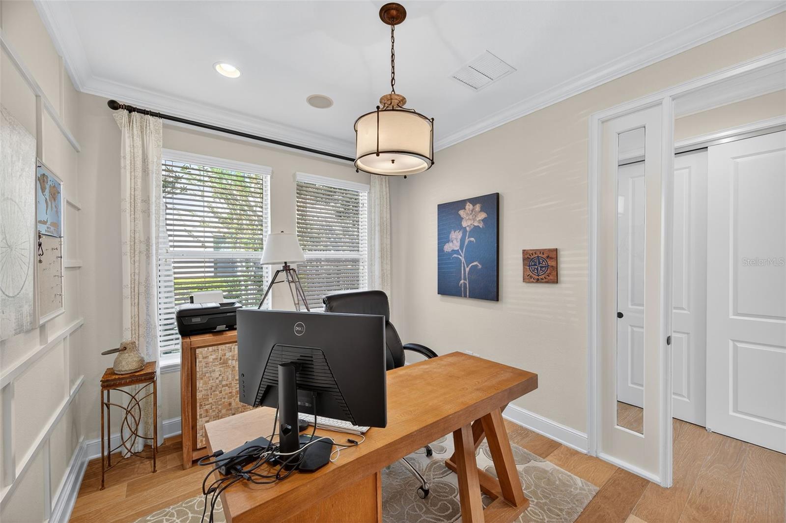 Listing photo id 7 for 3970 Aldea Way