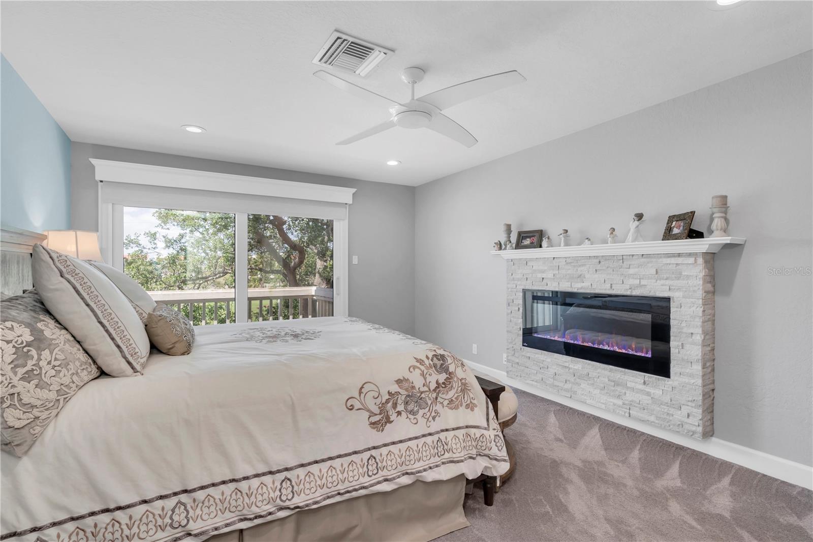 Image 17 of 35 For 5559 Escondida Boulevard S