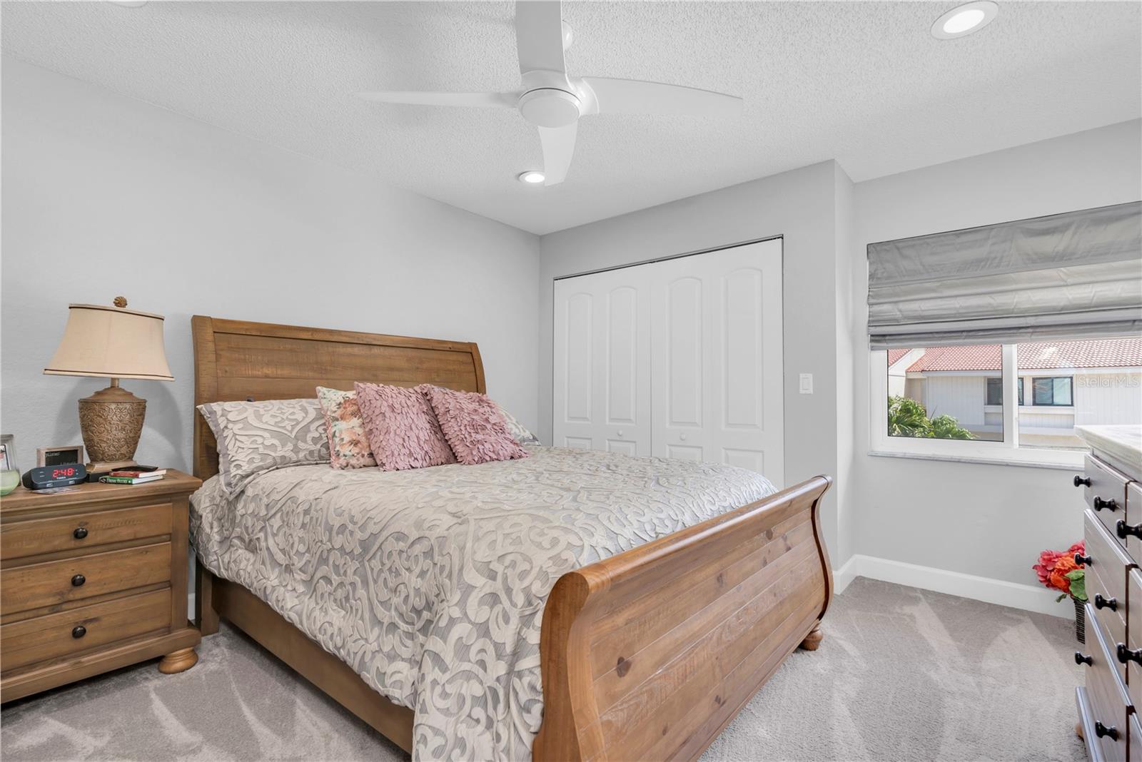 Image 21 of 35 For 5559 Escondida Boulevard S