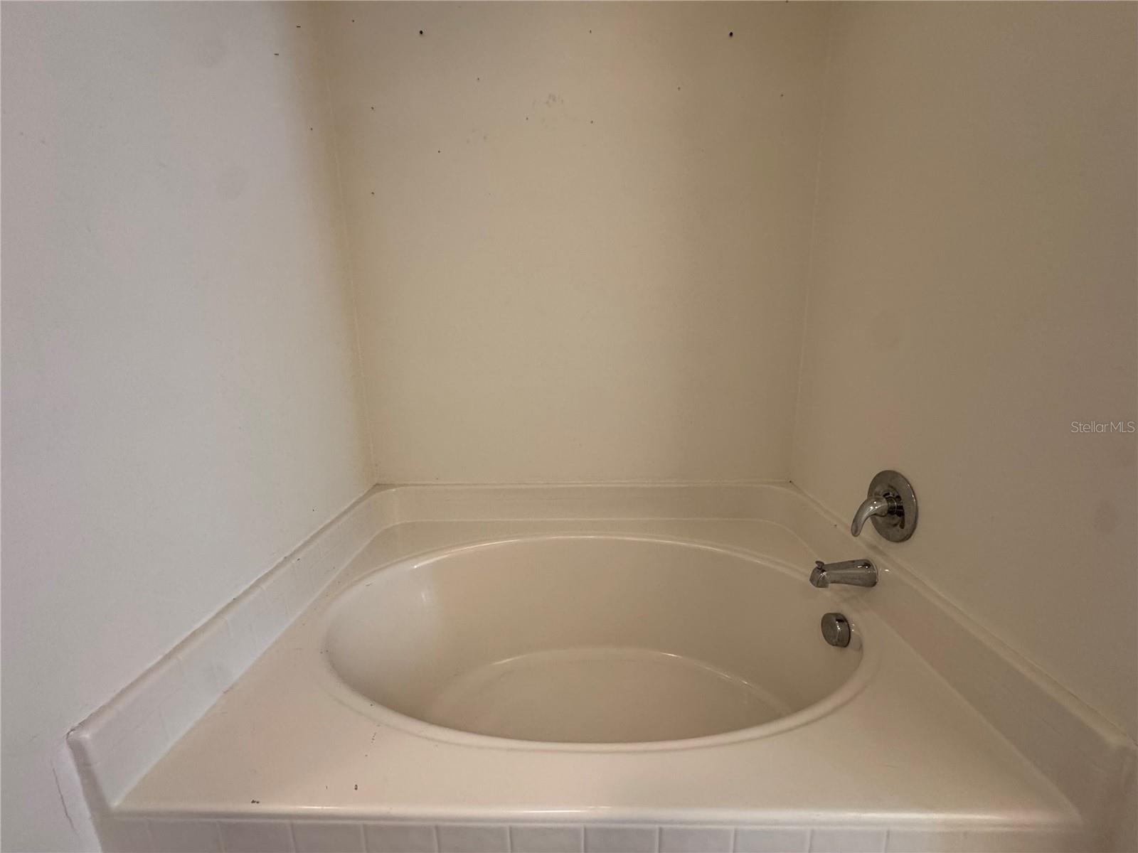 Image 17 of 30 For 2753 Heathgate Way