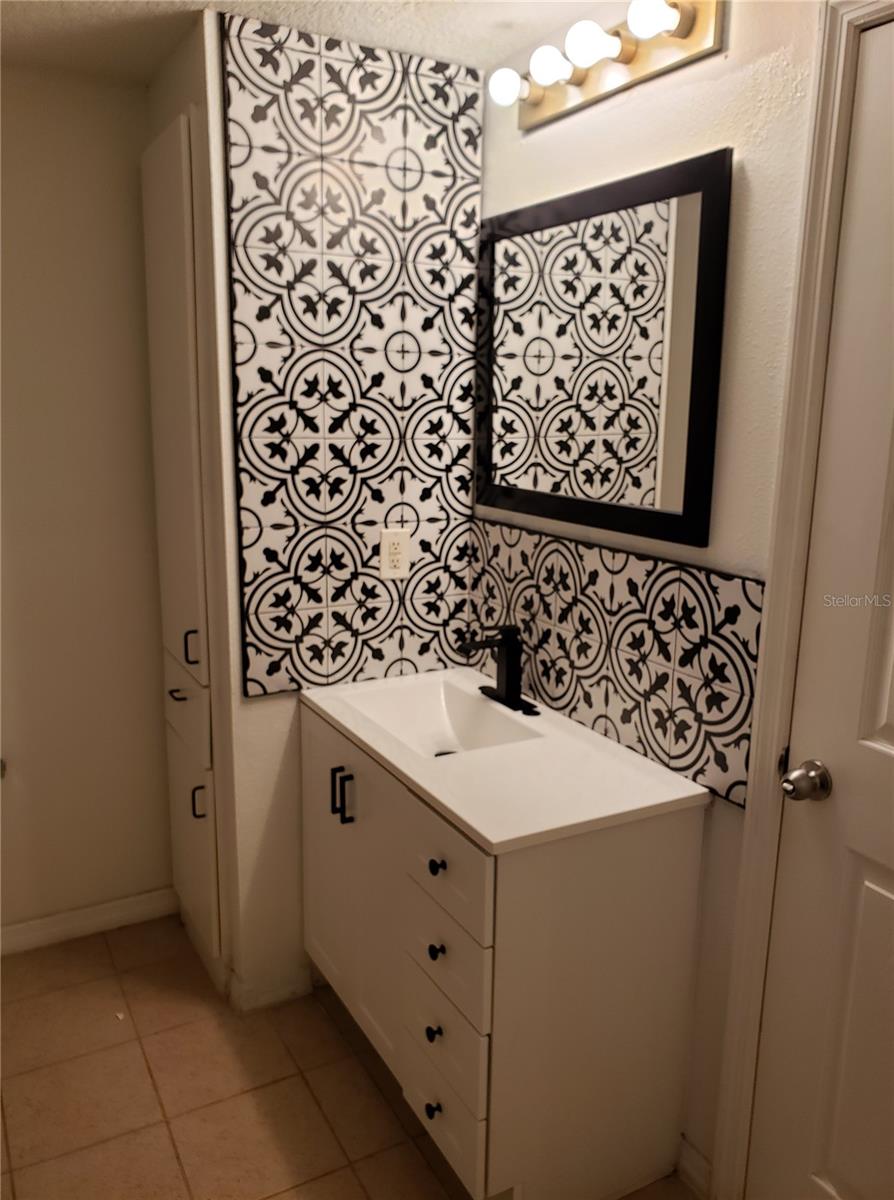 Image 14 of 20 For 1910 Palm Avenue 11111