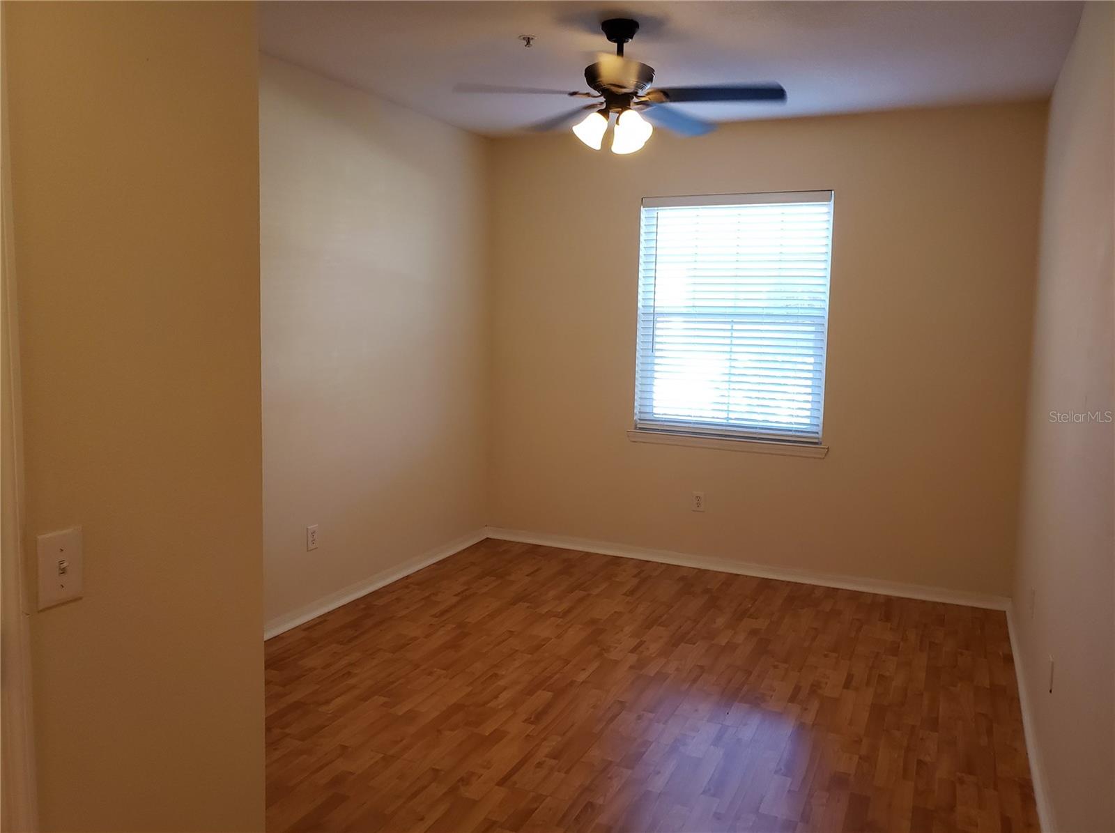 Image 9 of 20 For 1910 Palm Avenue 11111