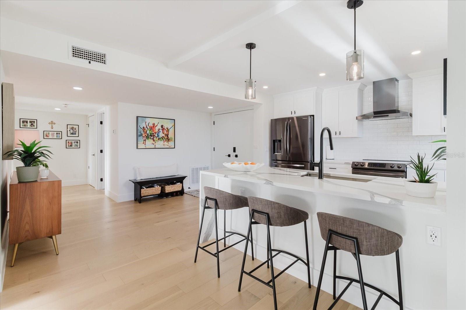 Image 15 of 80 For 100 Oakmont Lane 703