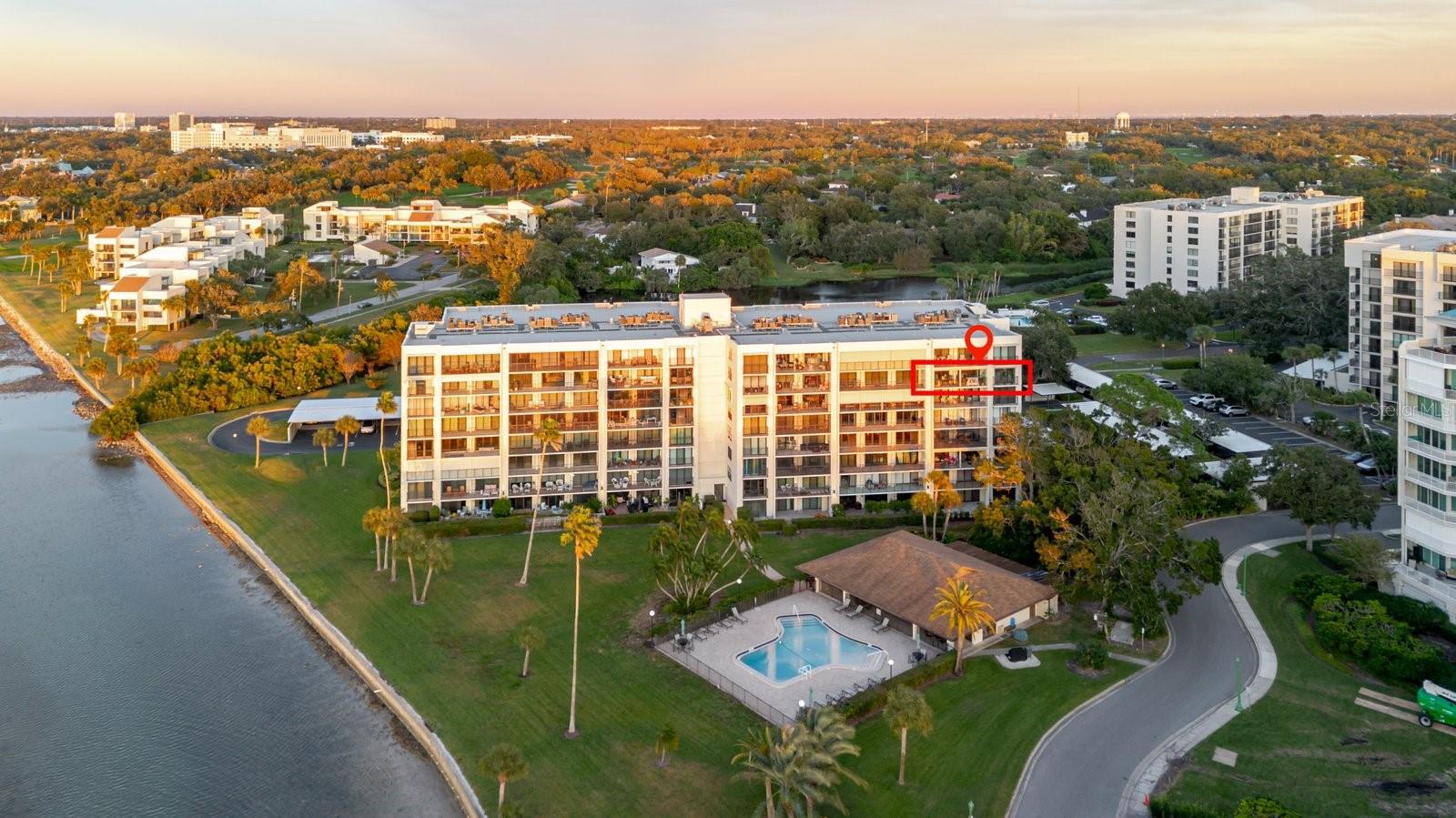 Image 2 of 80 For 100 Oakmont Lane 703