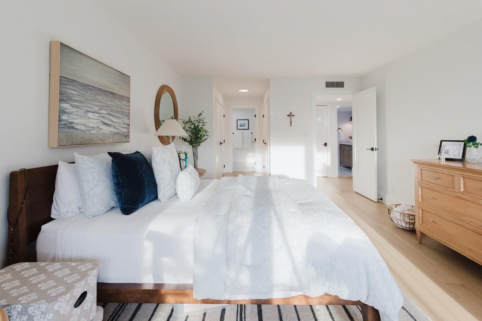 Image 33 of 80 For 100 Oakmont Lane 703