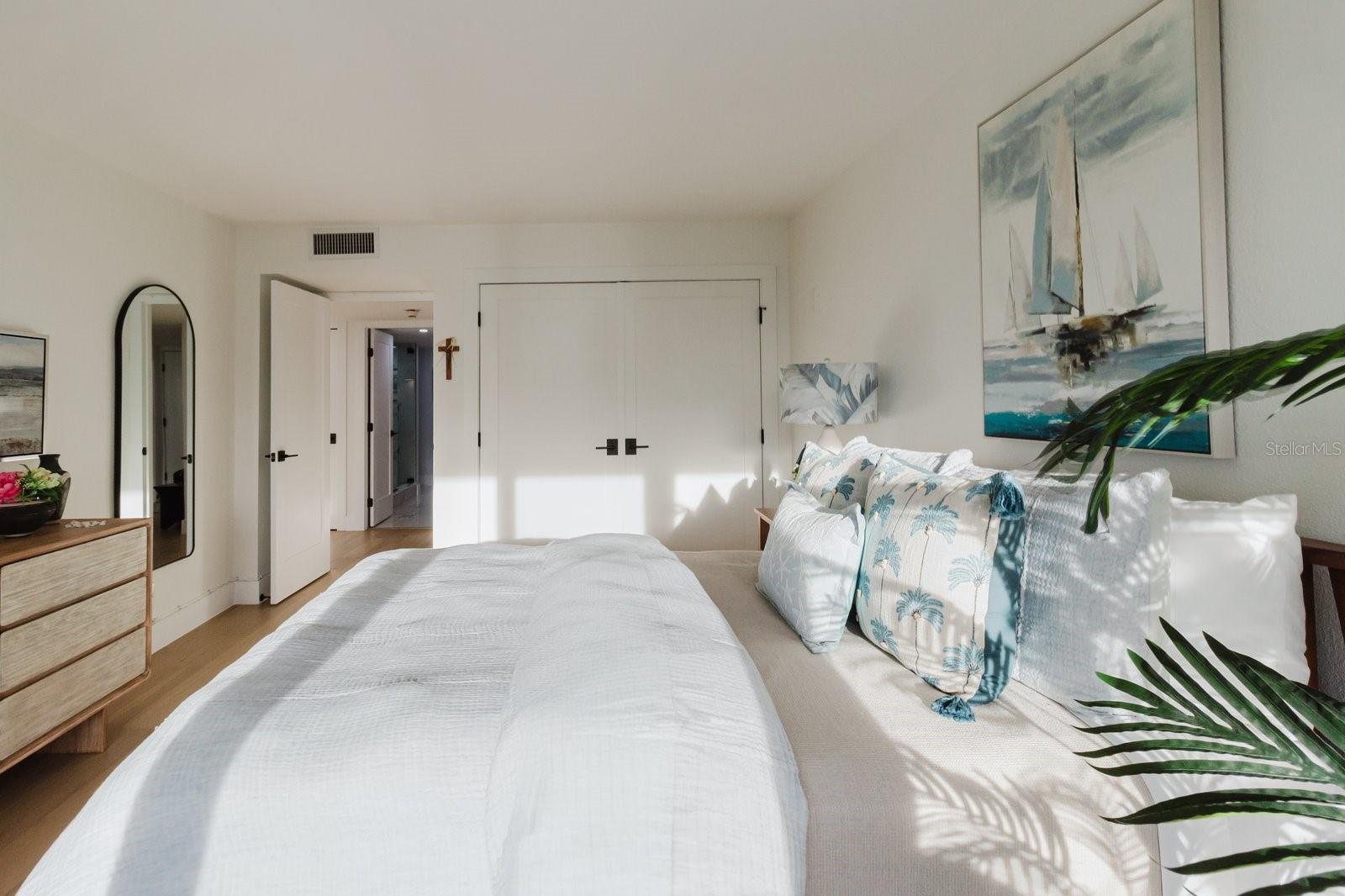 Image 50 of 80 For 100 Oakmont Lane 703