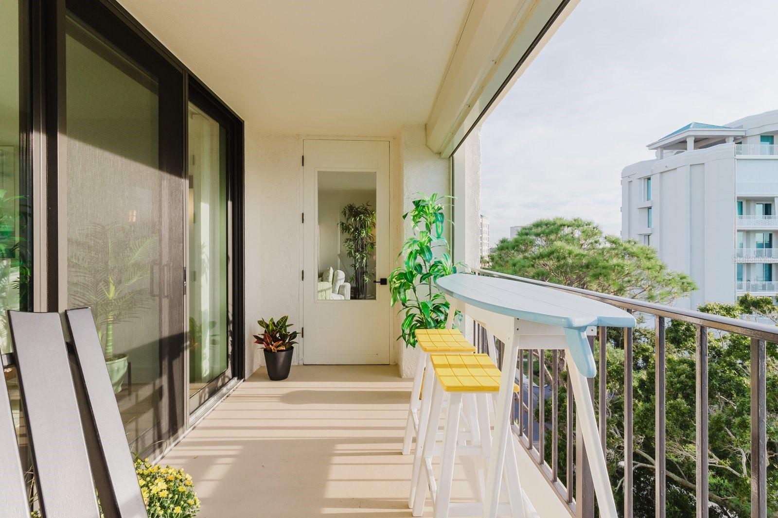 Image 57 of 80 For 100 Oakmont Lane 703