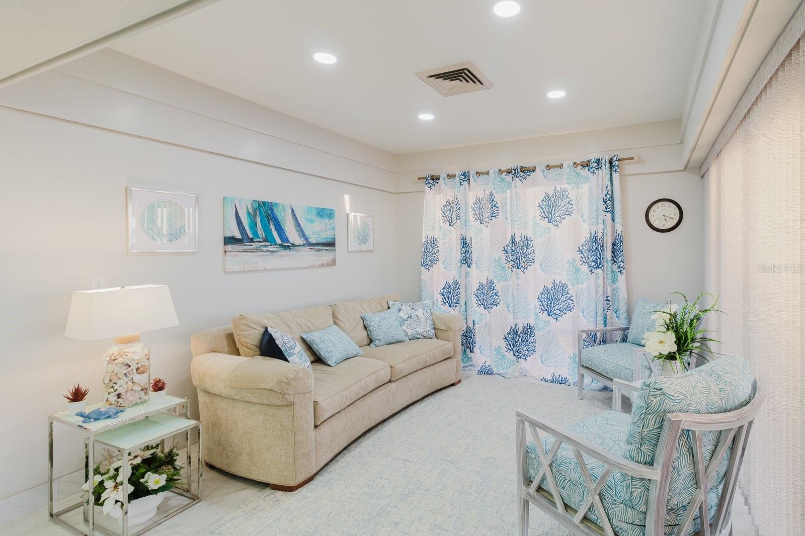 Image 65 of 80 For 100 Oakmont Lane 703