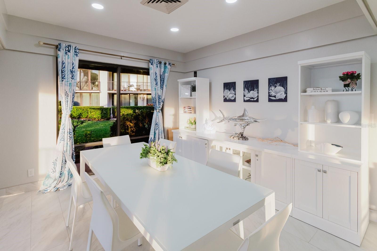 Image 67 of 80 For 100 Oakmont Lane 703