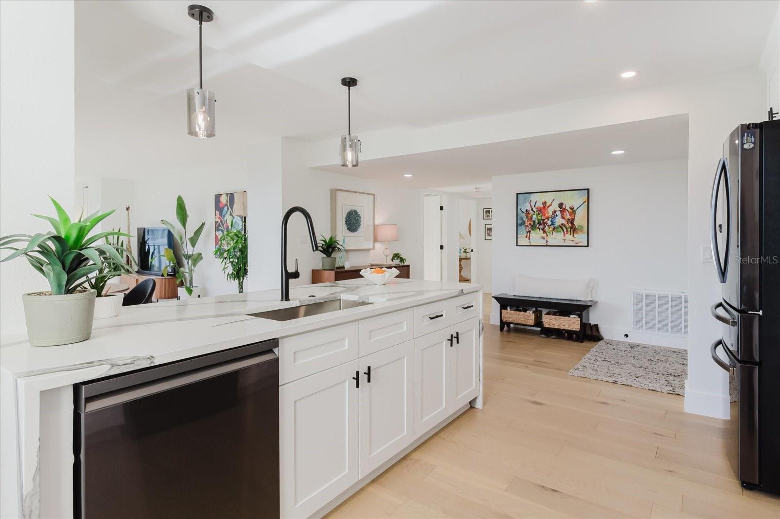 Image 77 of 80 For 100 Oakmont Lane 703