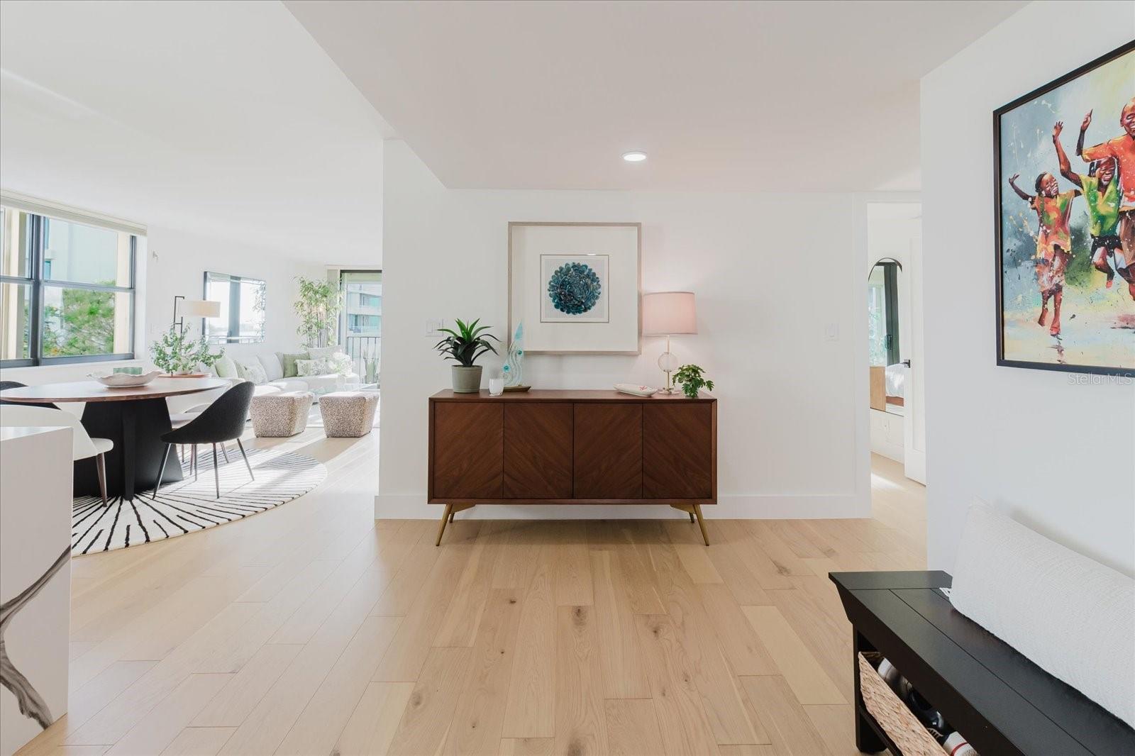 Image 8 of 80 For 100 Oakmont Lane 703