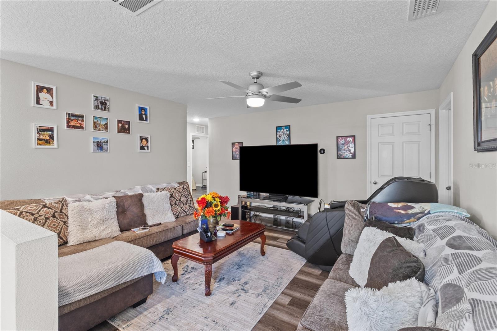 Image 15 of 47 For 12841 Tannencrest Drive