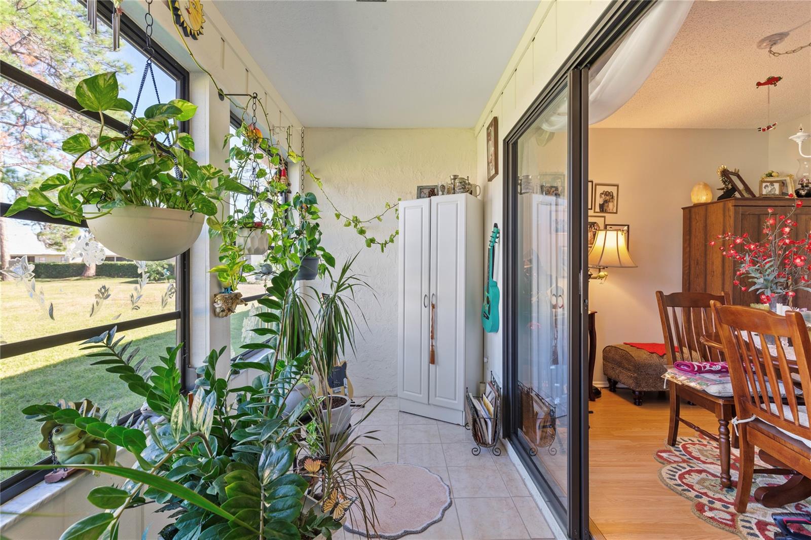 Listing photo id 18 for 9309 Trowbridge Court