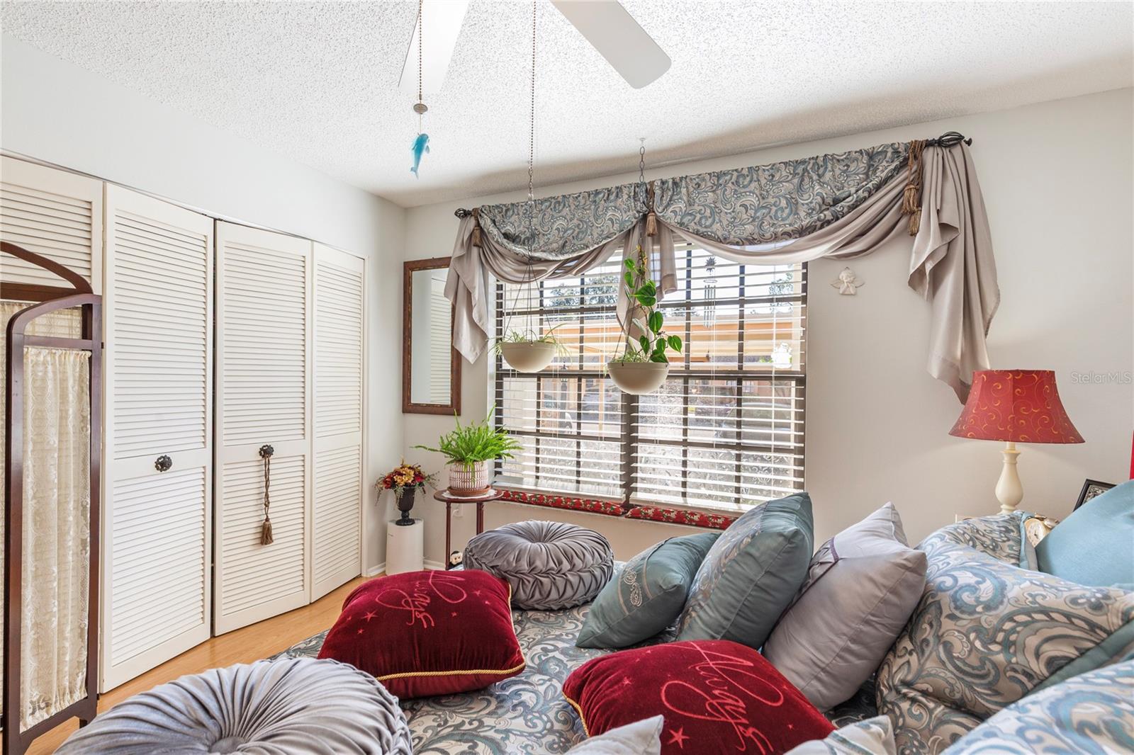 Listing photo id 21 for 9309 Trowbridge Court