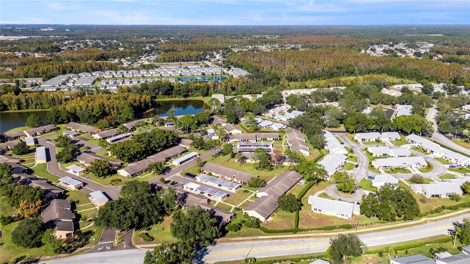 Listing photo id 30 for 9309 Trowbridge Court