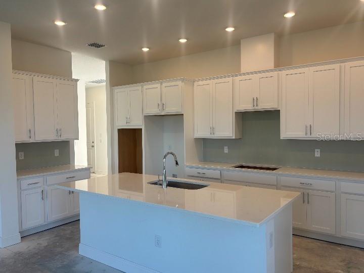 Image 10 of 37 For 414 Junonia Blvs