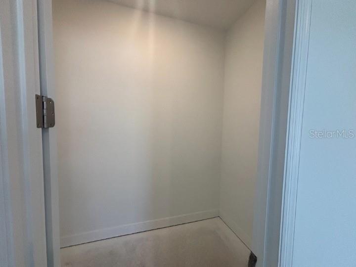 Image 17 of 37 For 414 Junonia Blvs