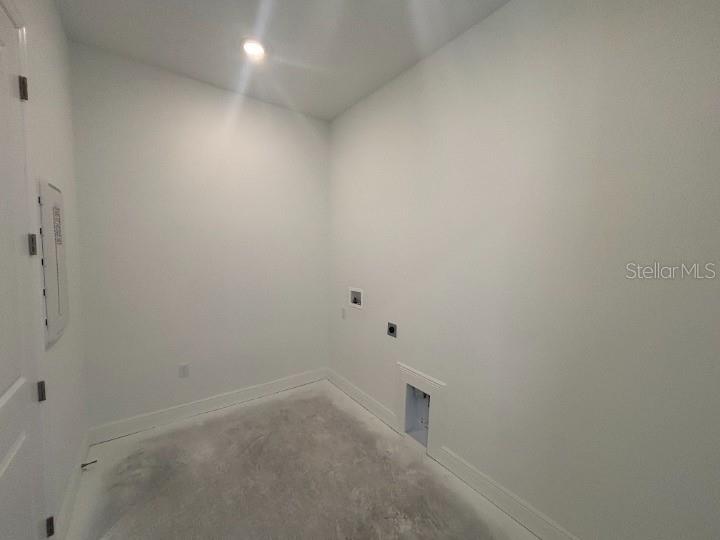 Image 25 of 37 For 414 Junonia Blvs