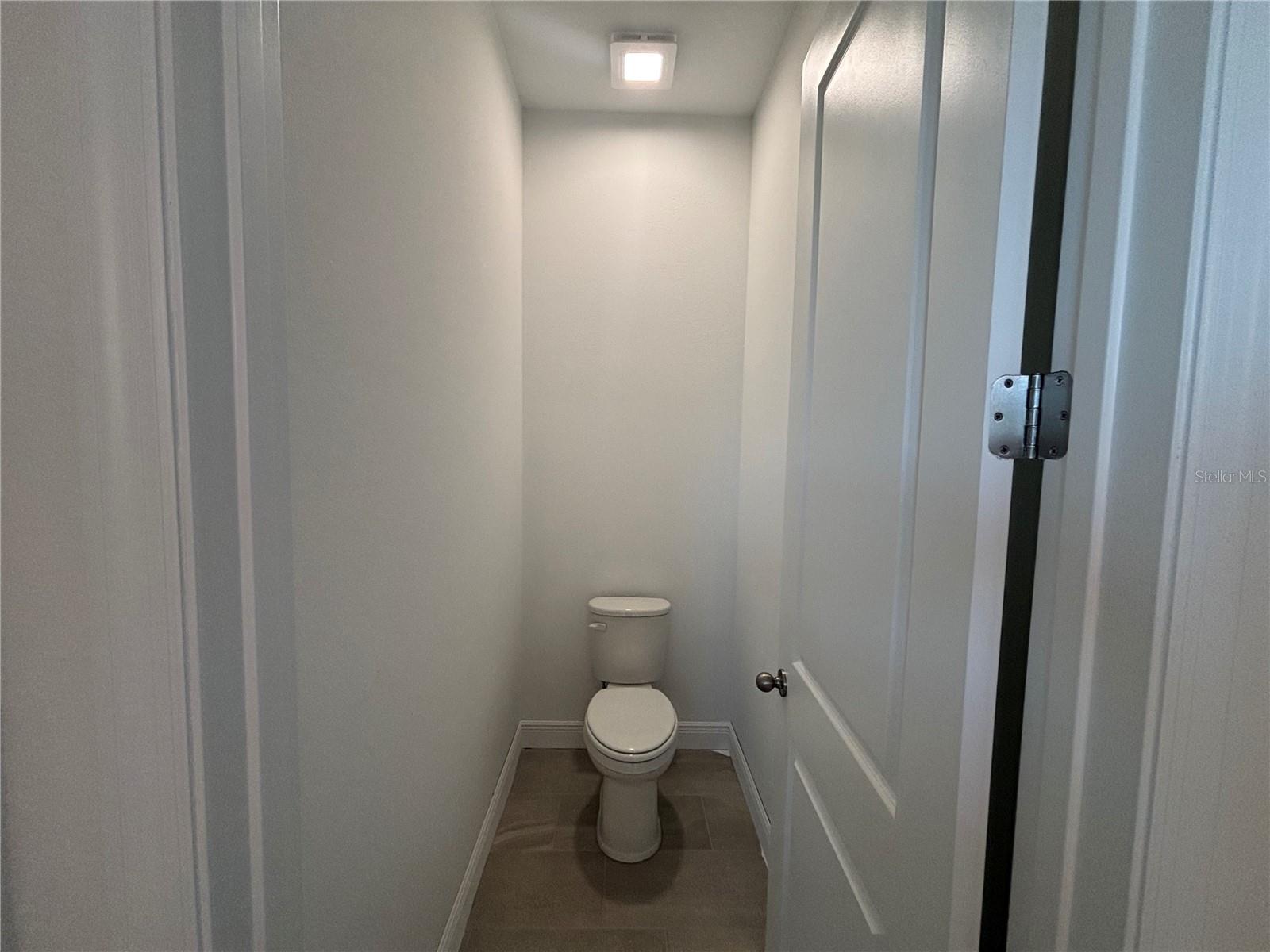 Image 32 of 37 For 414 Junonia Blvs