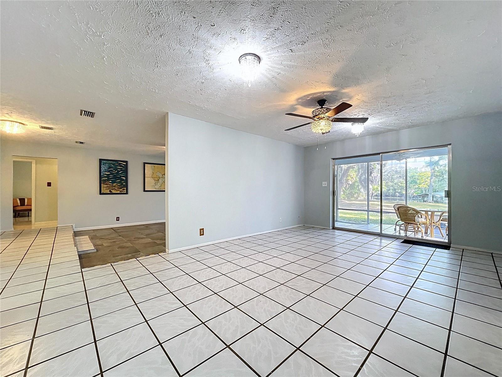 Image 32 of 98 For 1601 Riverhills Drive