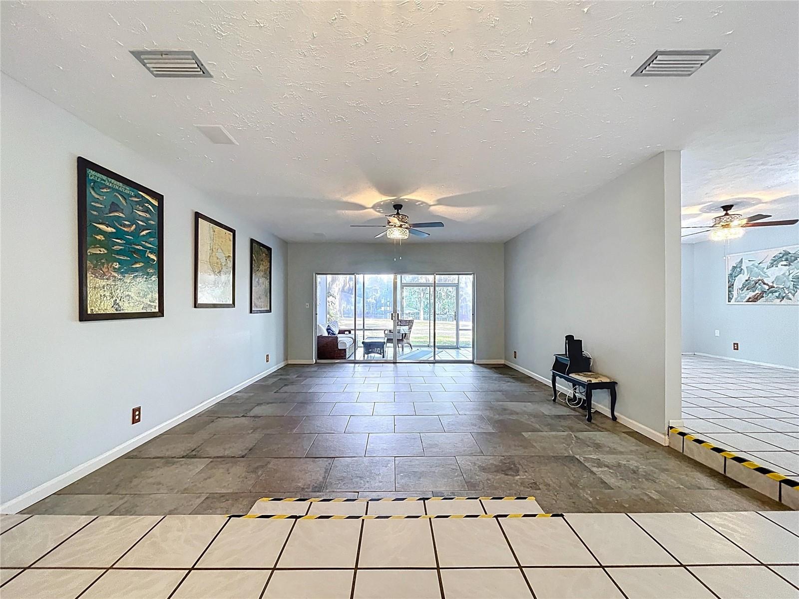 Image 37 of 98 For 1601 Riverhills Drive