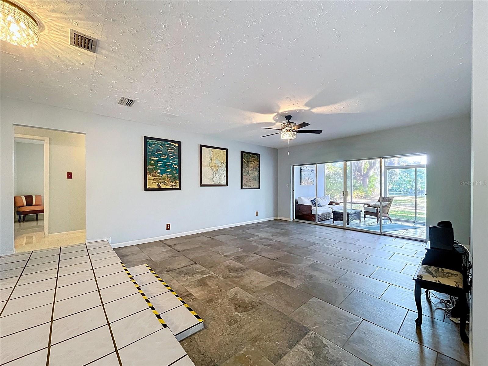 Image 38 of 98 For 1601 Riverhills Drive