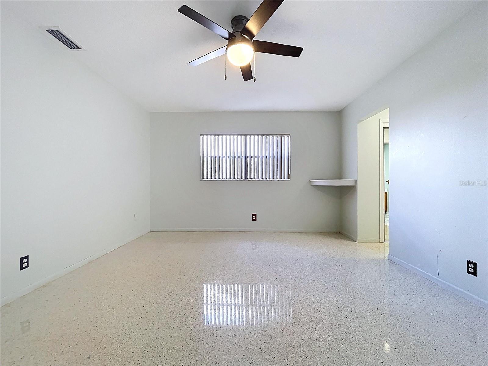 Image 46 of 98 For 1601 Riverhills Drive