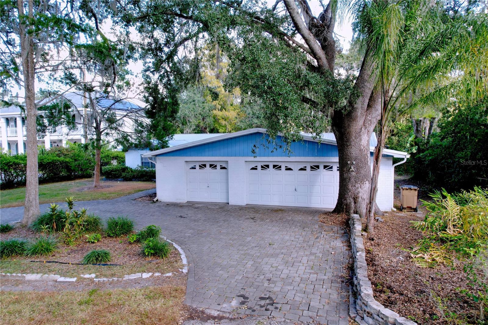 Image 7 of 98 For 1601 Riverhills Drive