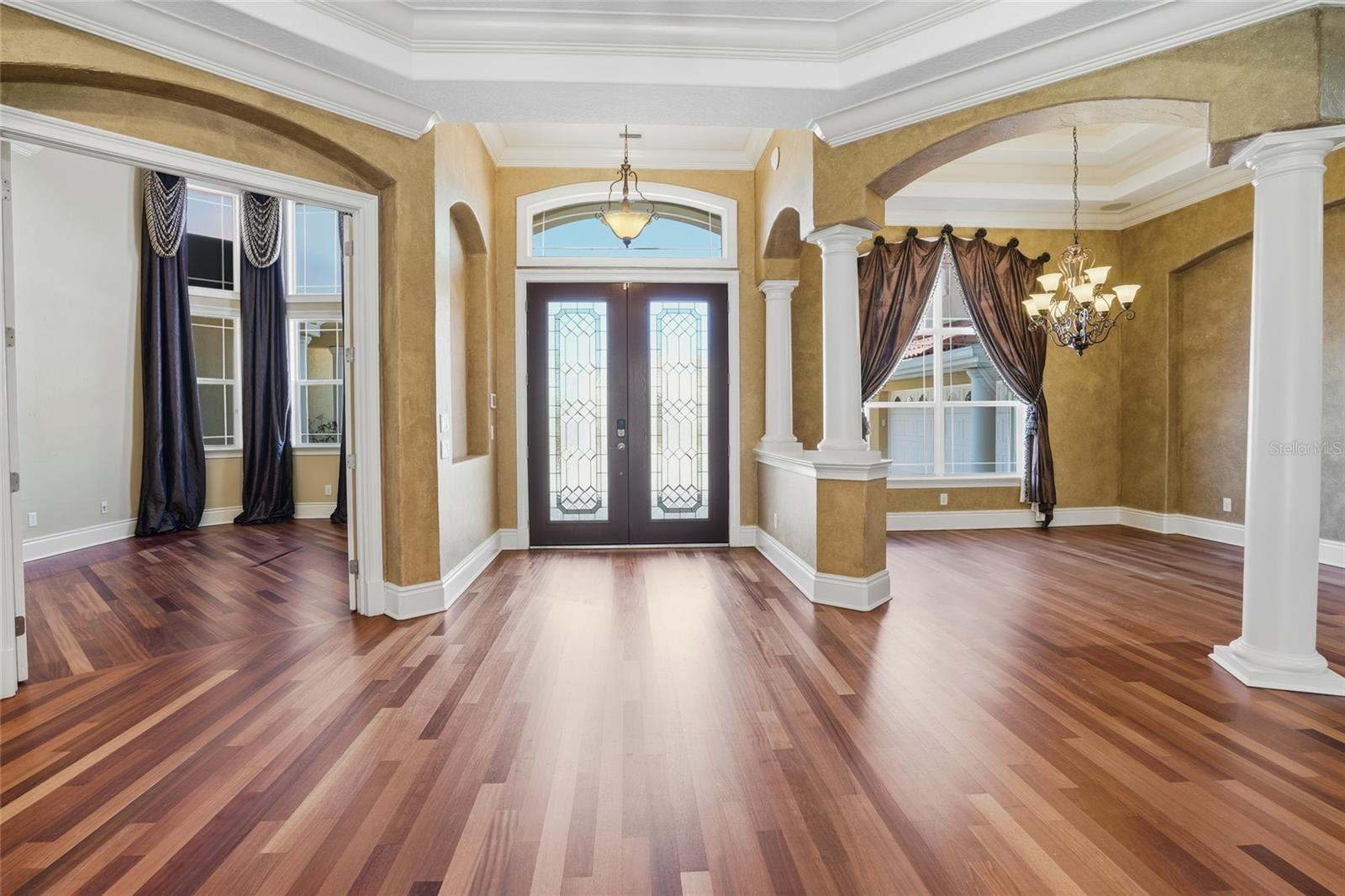 Listing photo id 10 for 10526 Cory Lake Drive