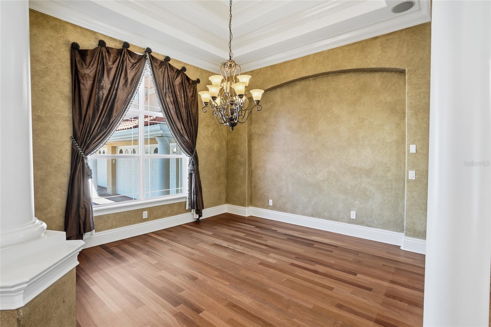 Listing photo id 13 for 10526 Cory Lake Drive