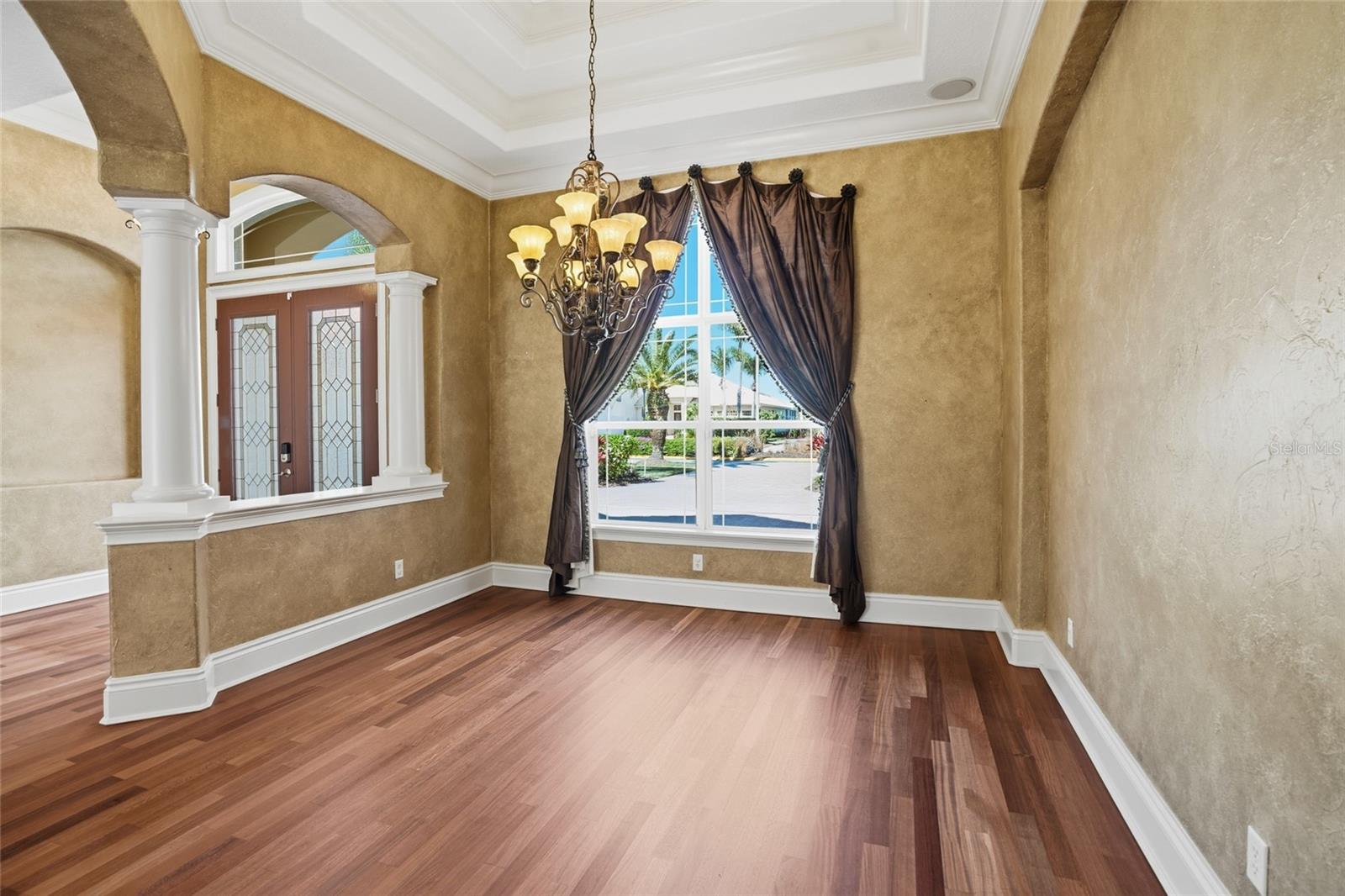 Listing photo id 14 for 10526 Cory Lake Drive