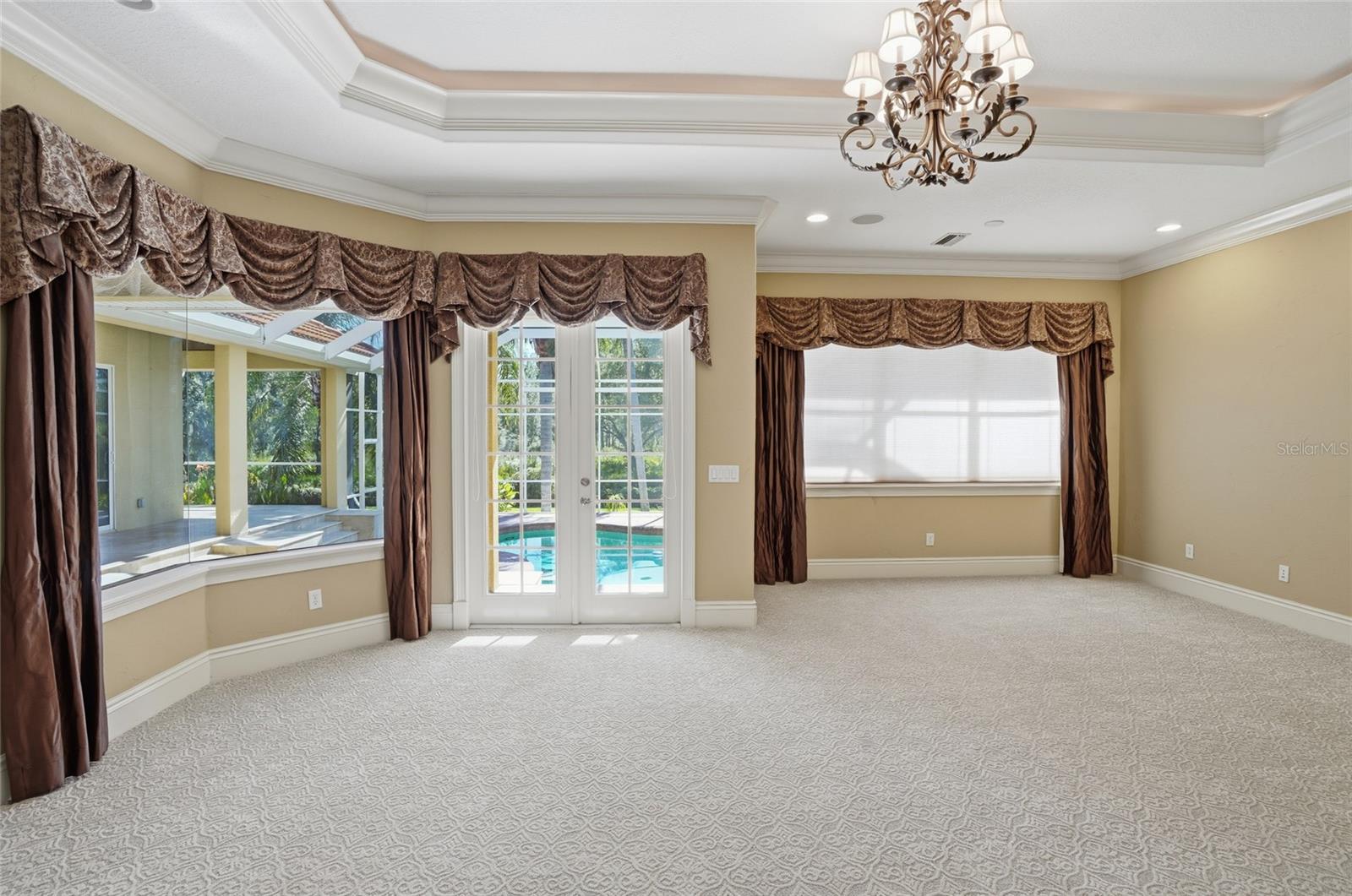 Listing photo id 16 for 10526 Cory Lake Drive