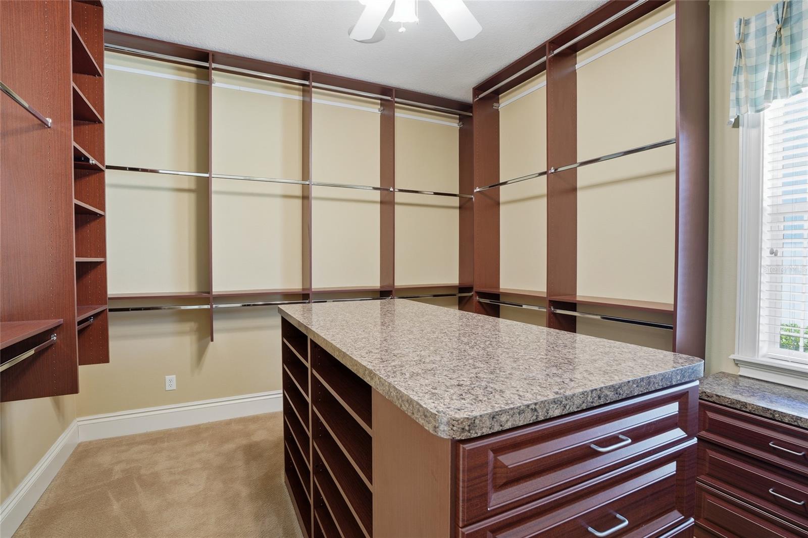 Listing photo id 25 for 10526 Cory Lake Drive