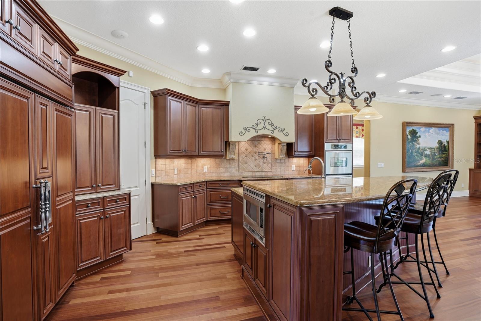 Listing photo id 33 for 10526 Cory Lake Drive