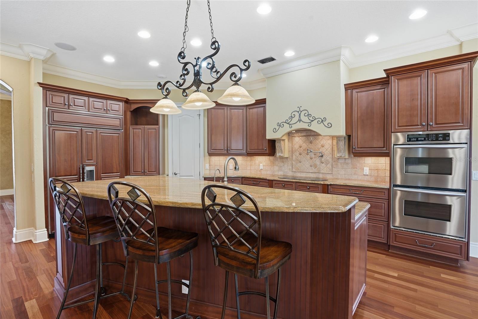 Listing photo id 34 for 10526 Cory Lake Drive