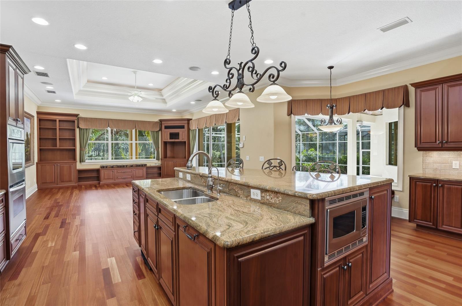 Listing photo id 36 for 10526 Cory Lake Drive