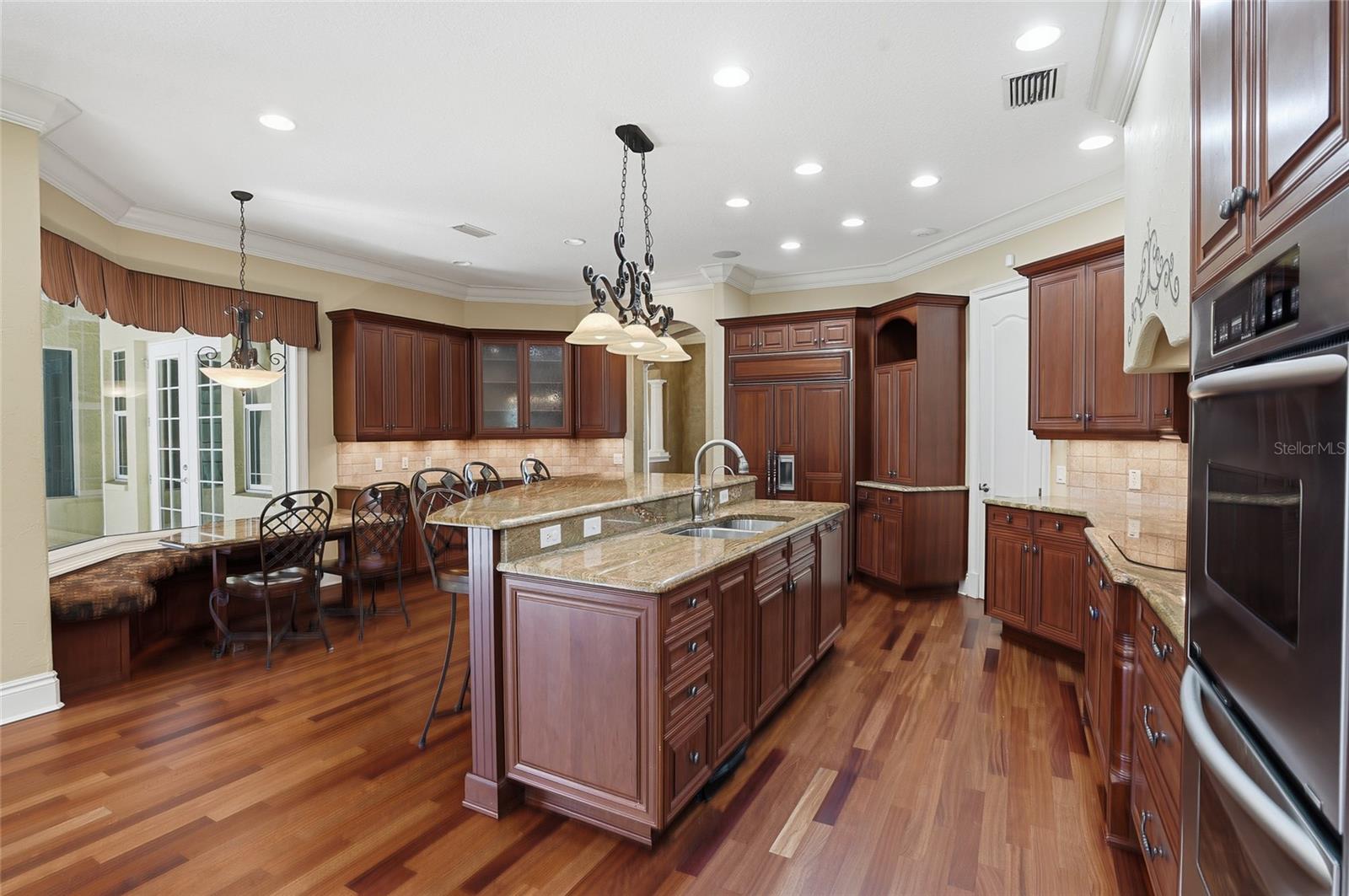 Listing photo id 37 for 10526 Cory Lake Drive