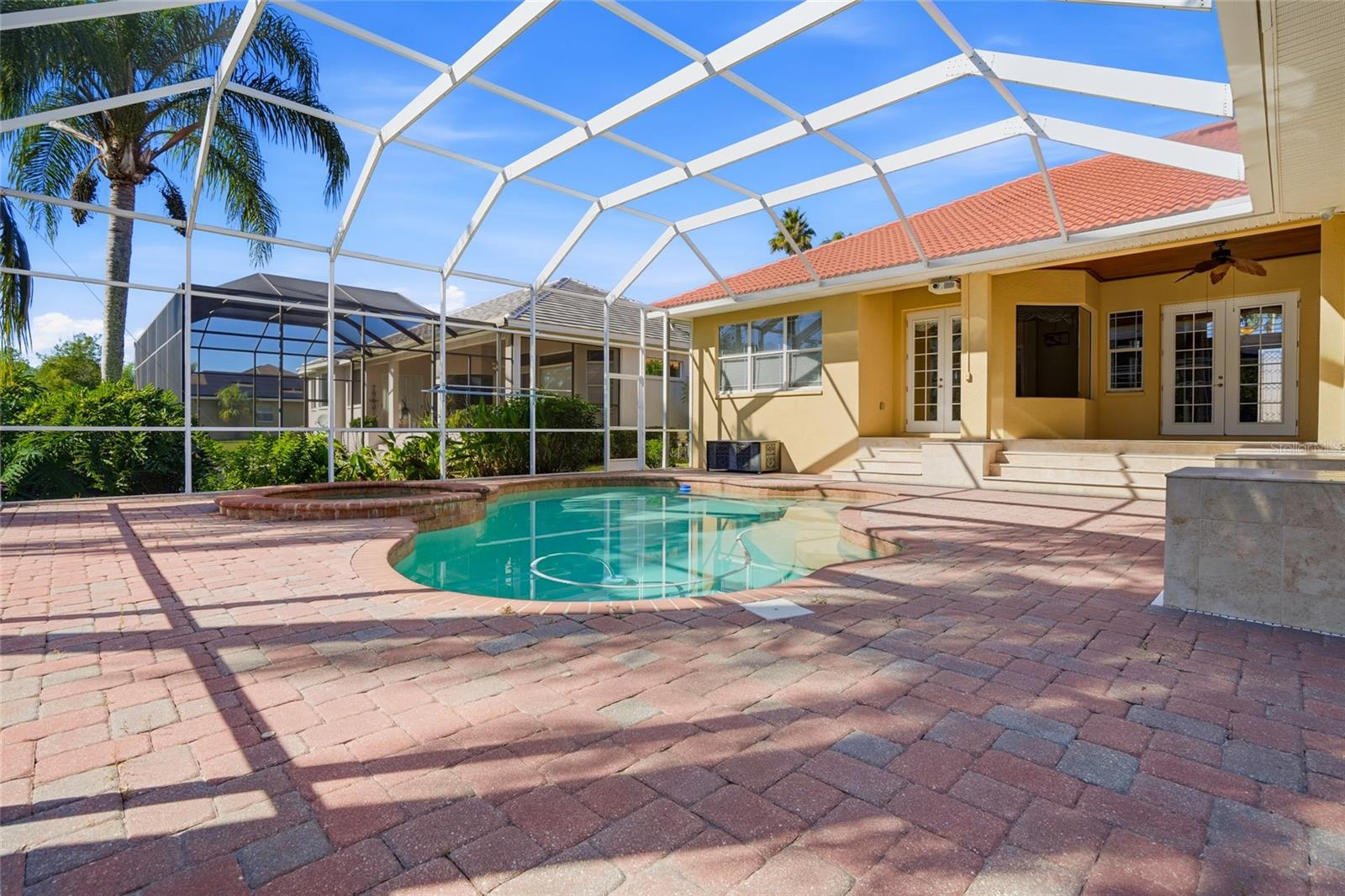 Listing photo id 50 for 10526 Cory Lake Drive