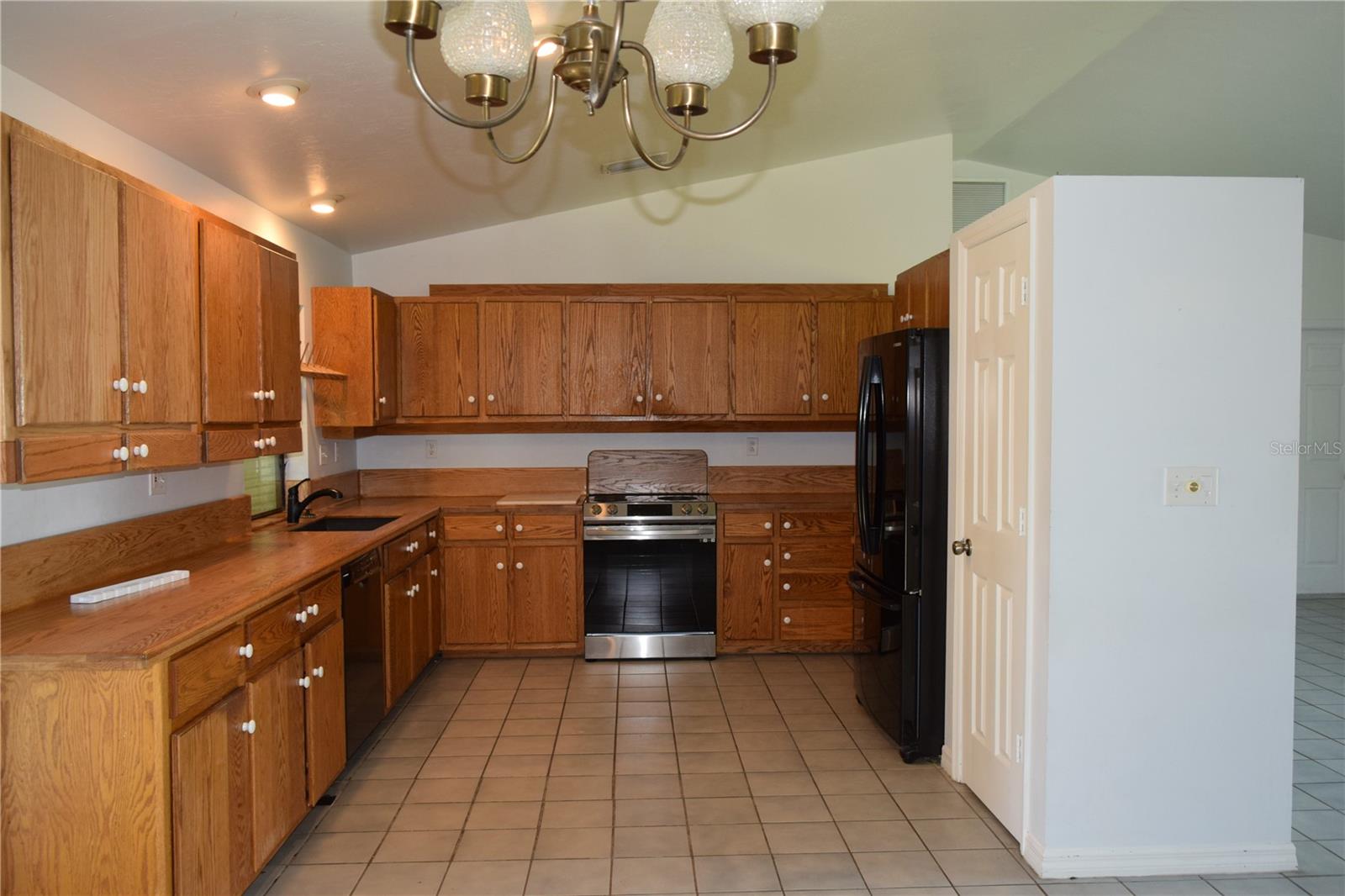 Image 12 of 37 For 3709 17th Street W