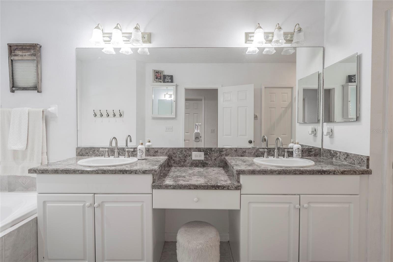 Image 23 of 32 For 2878 Bayshore Trails Drive