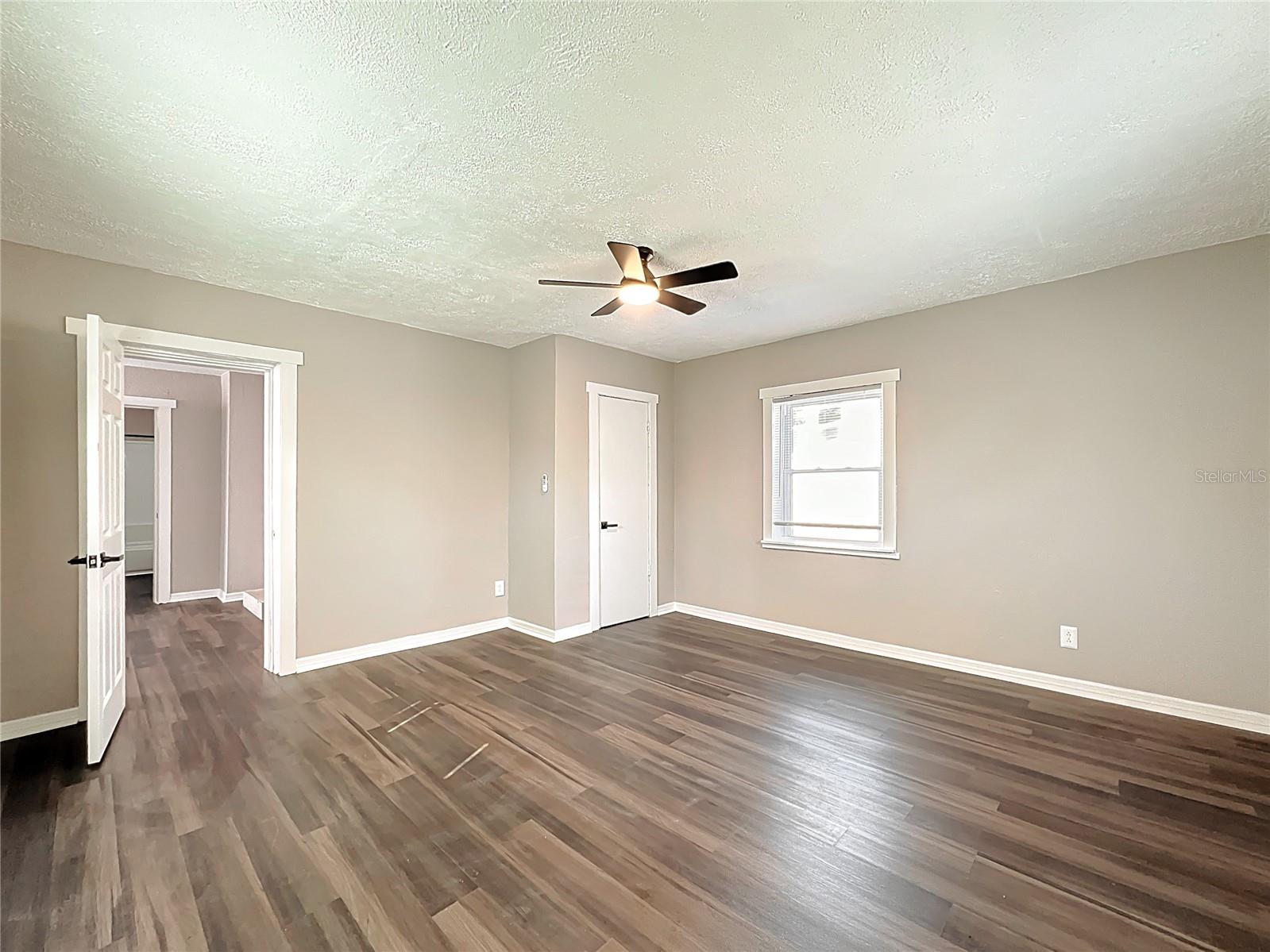 Image 32 of 41 For 944 18th Avenue S