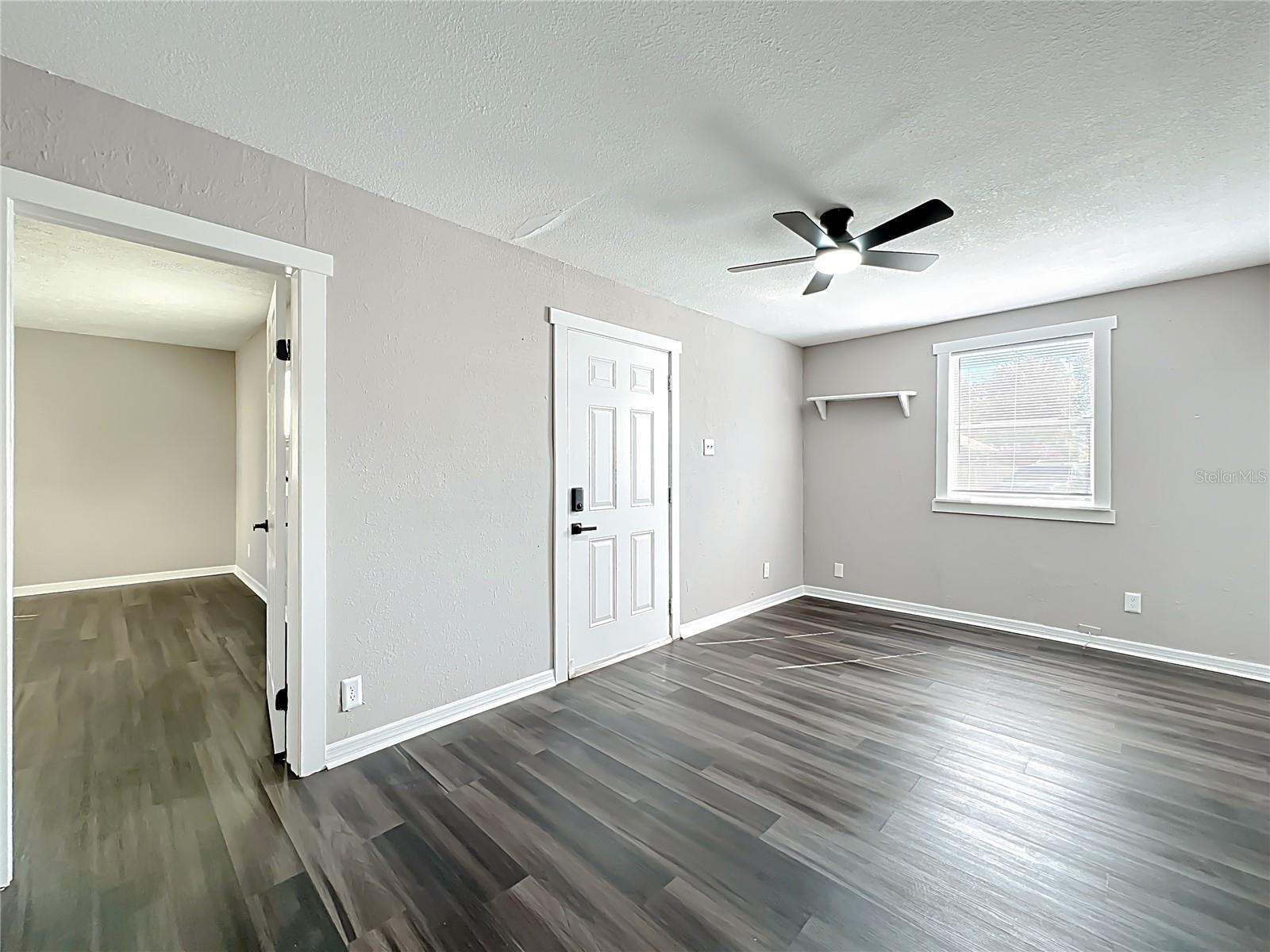 Image 34 of 41 For 944 18th Avenue S