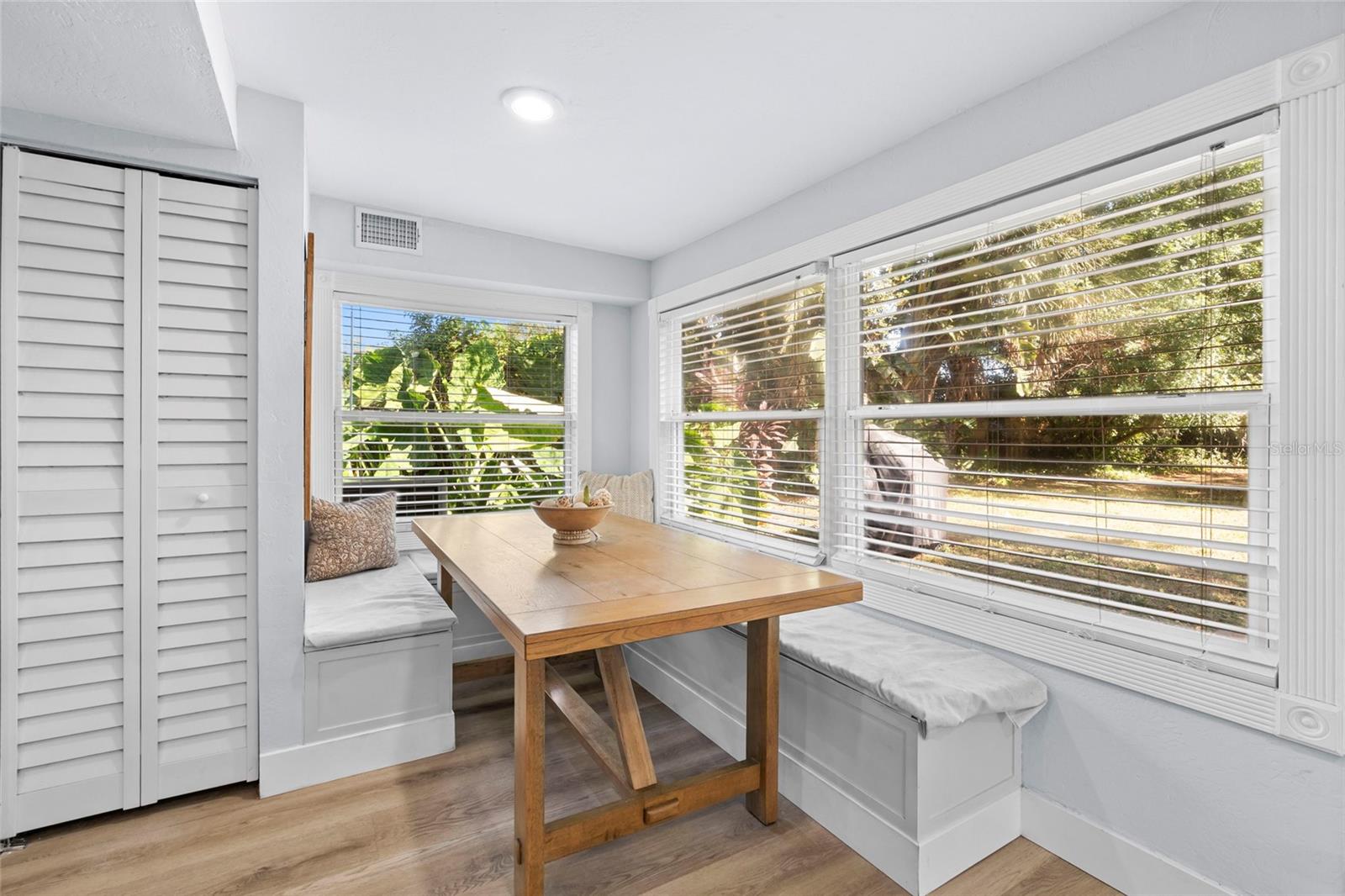 Image 10 of 29 For 7095 111th Street