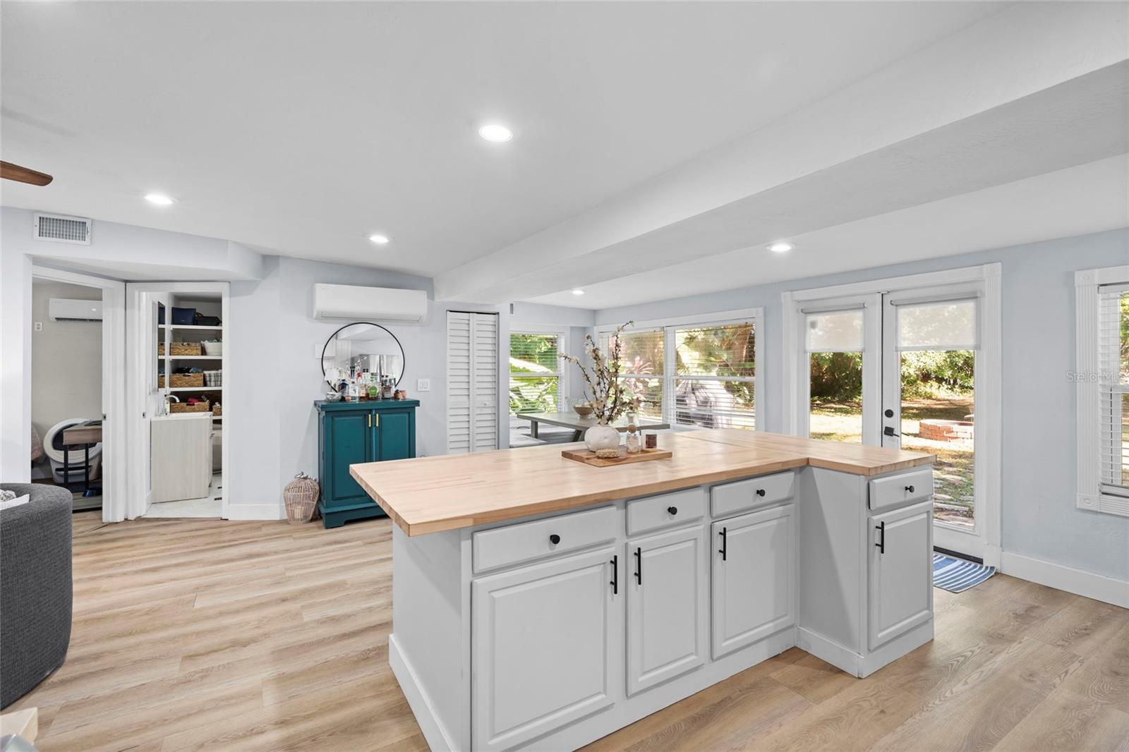 Image 12 of 29 For 7095 111th Street