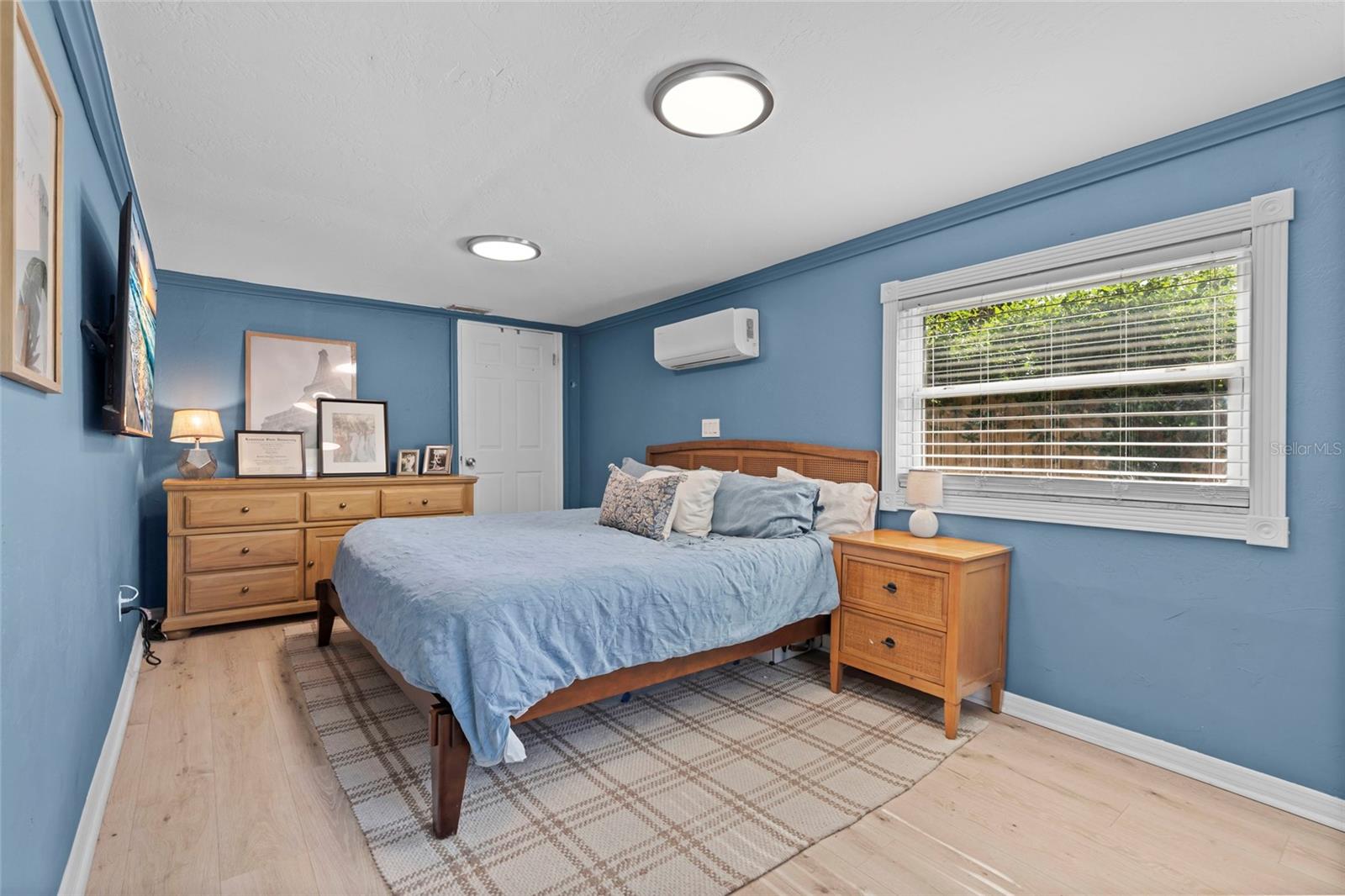 Image 14 of 29 For 7095 111th Street