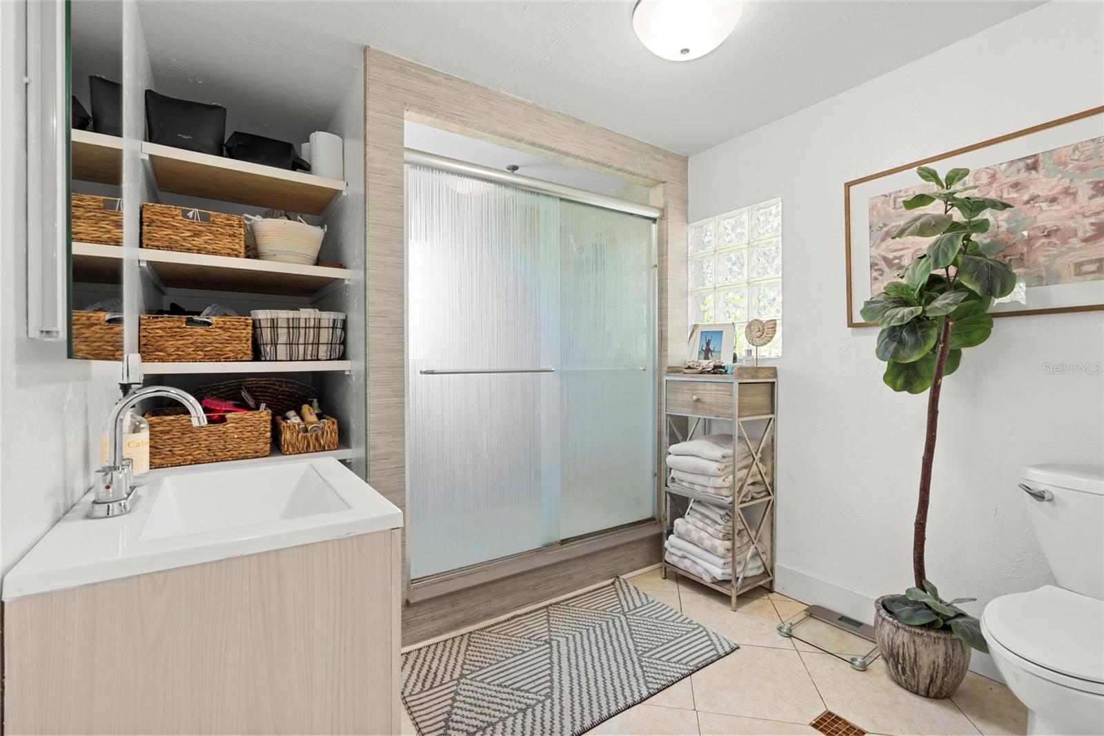 Image 17 of 29 For 7095 111th Street