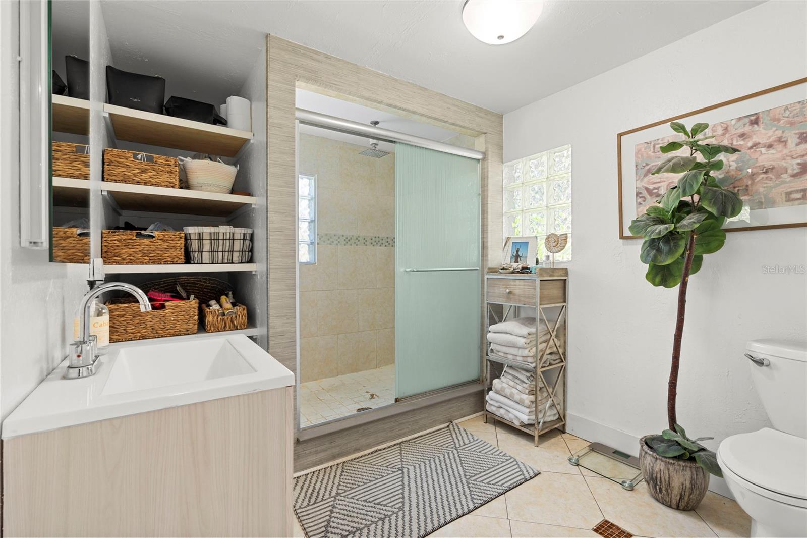 Image 18 of 29 For 7095 111th Street