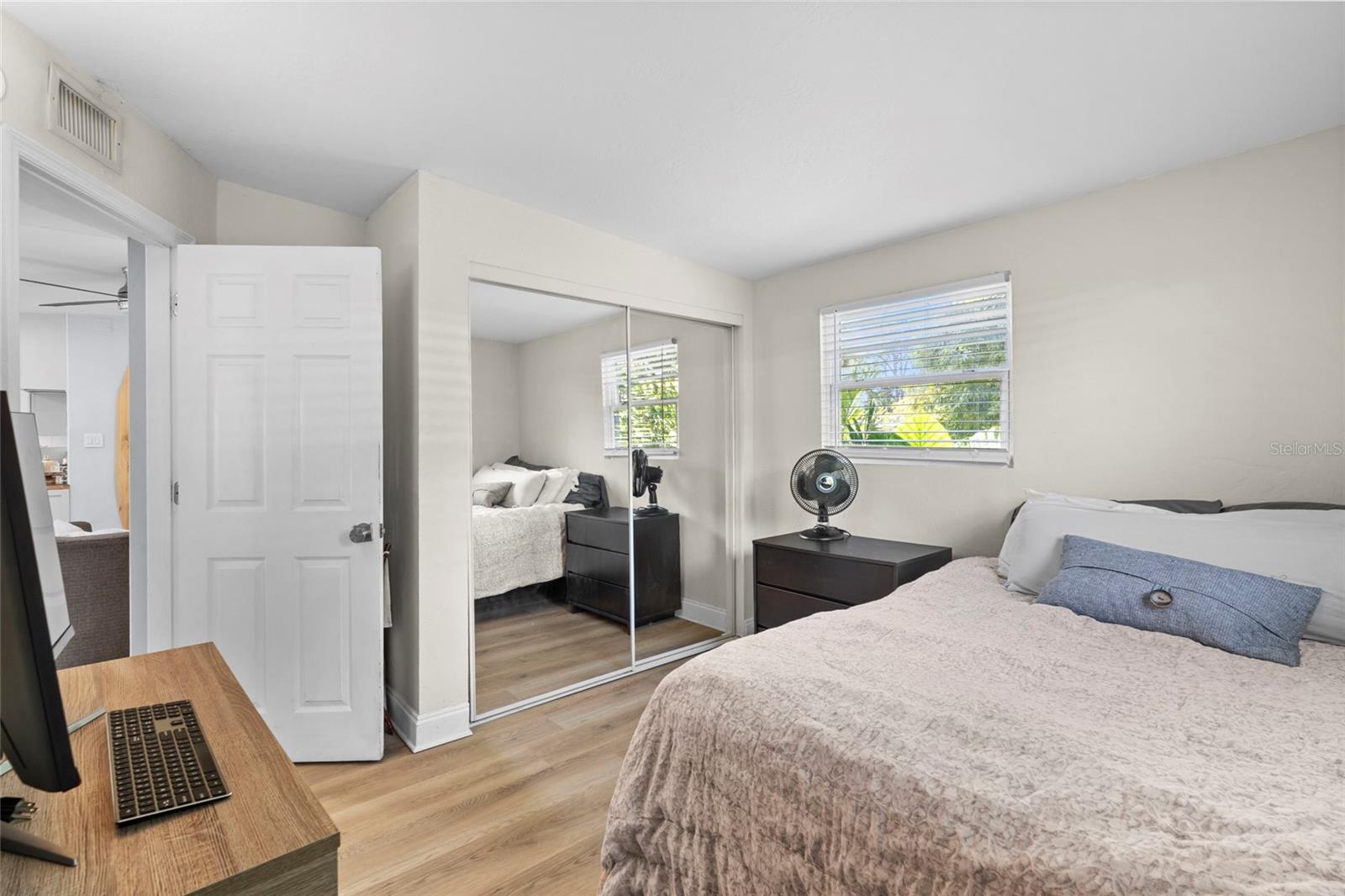 Image 21 of 29 For 7095 111th Street